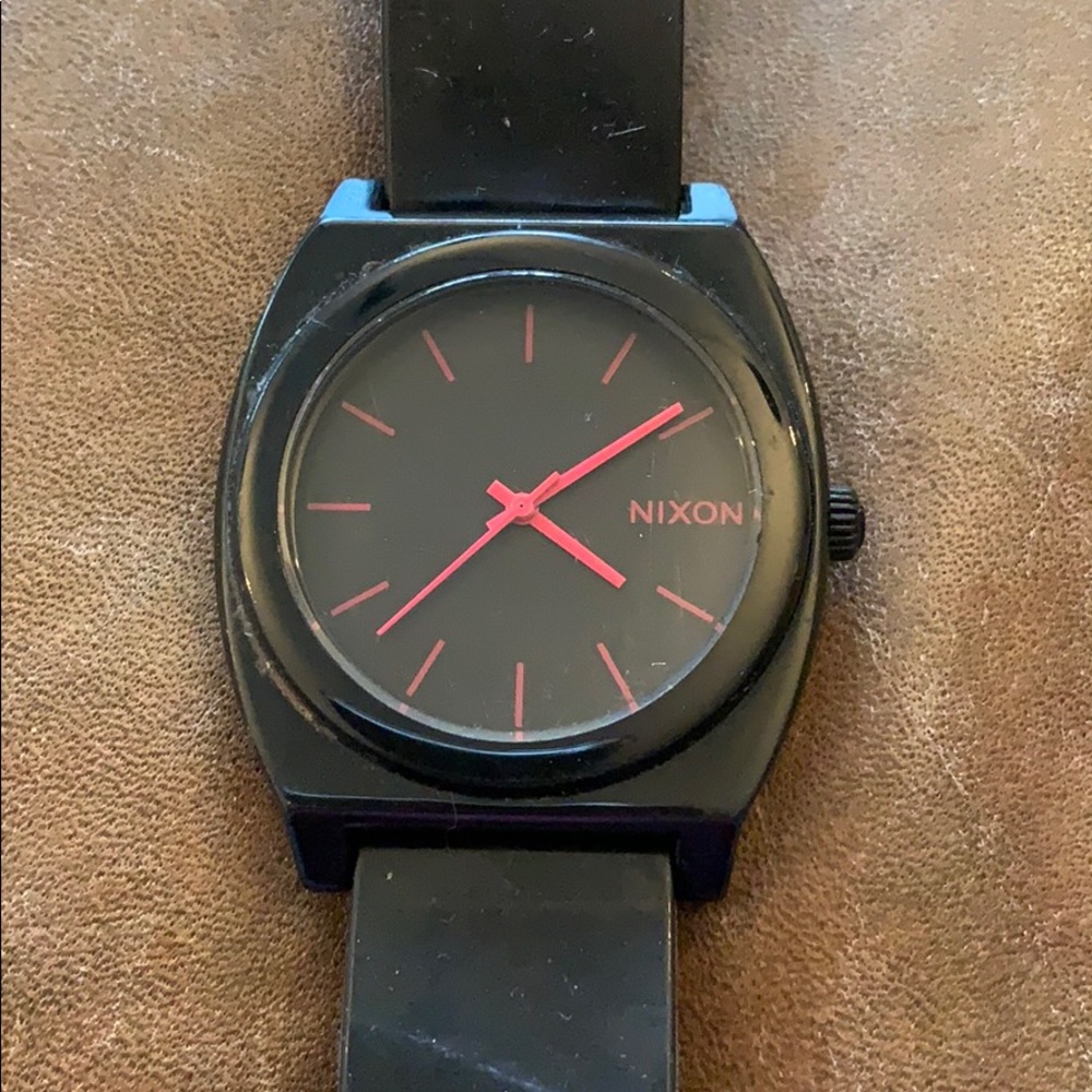 Nixon Watch